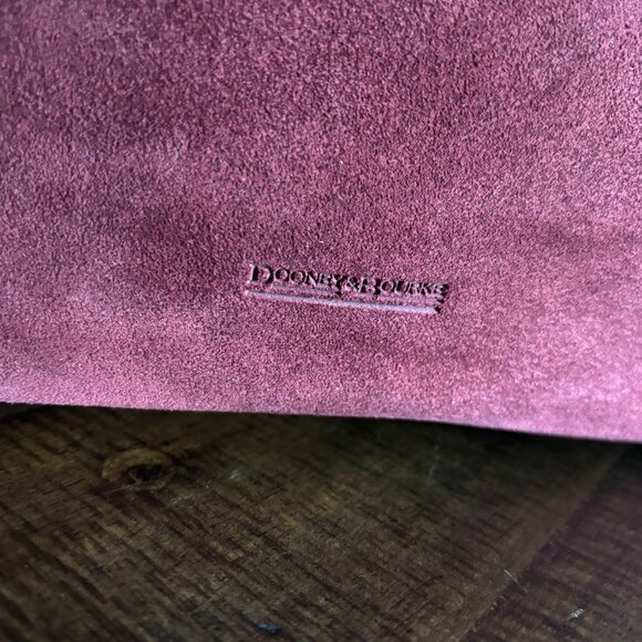 🍂🍁Perfect Fall Bag - Dooney and Bourke Alta Via Joelle in Bordeaux🍂🍁 - Picture 6 of 16